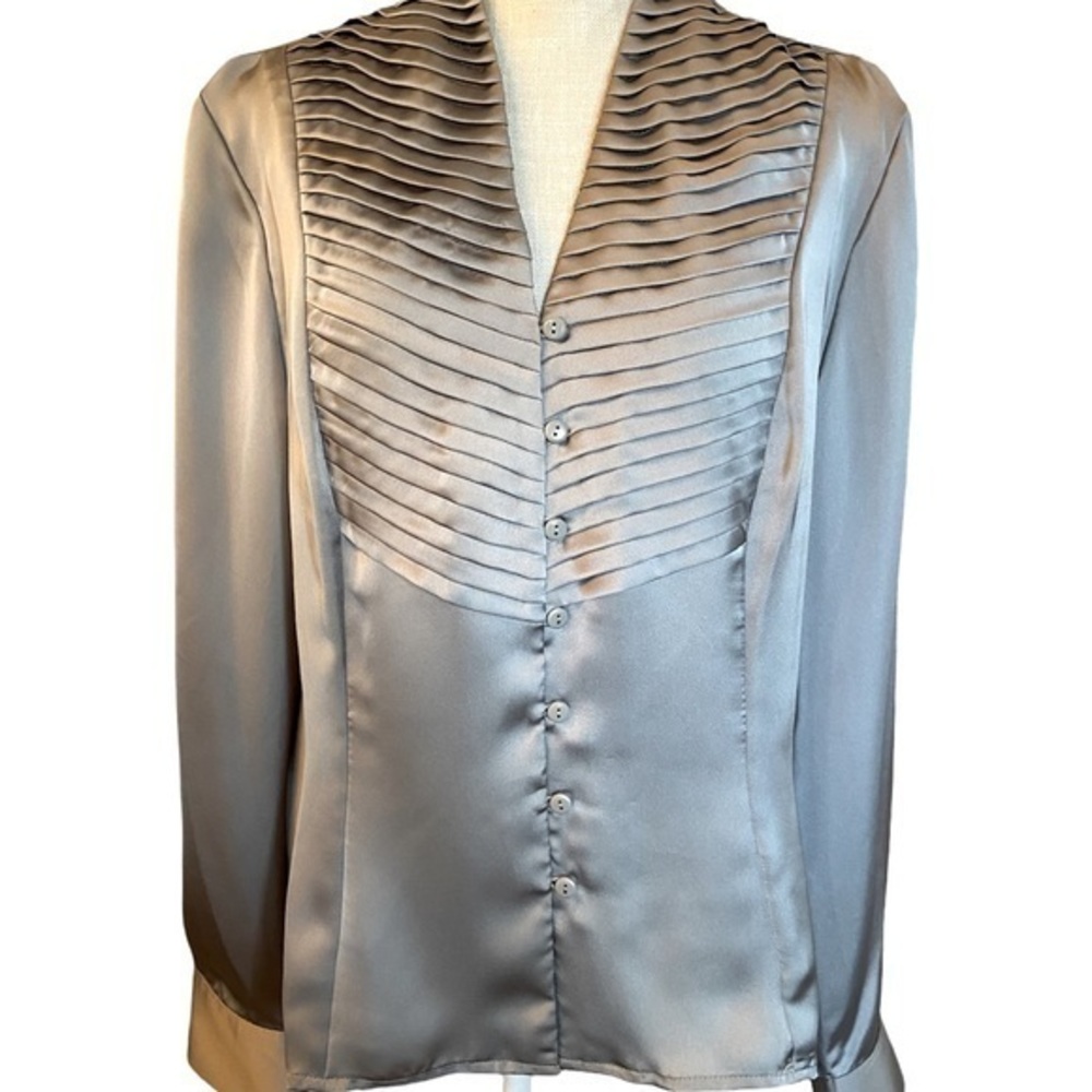 Vintage Jones of New York silver long sleeve button down blouse